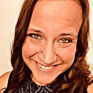 Meet your Posher, Stephani